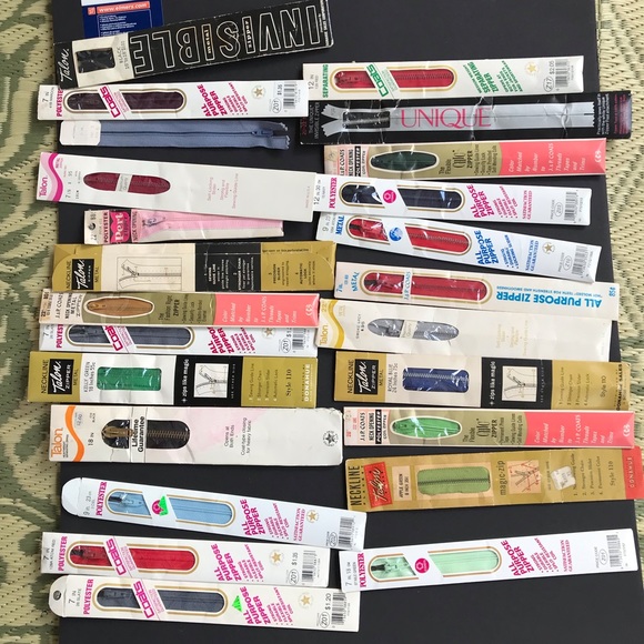 Vintage Lot Of 24 Assorted J & P Coats Talon Etc. Zippers NOS - Picture 9 of 15